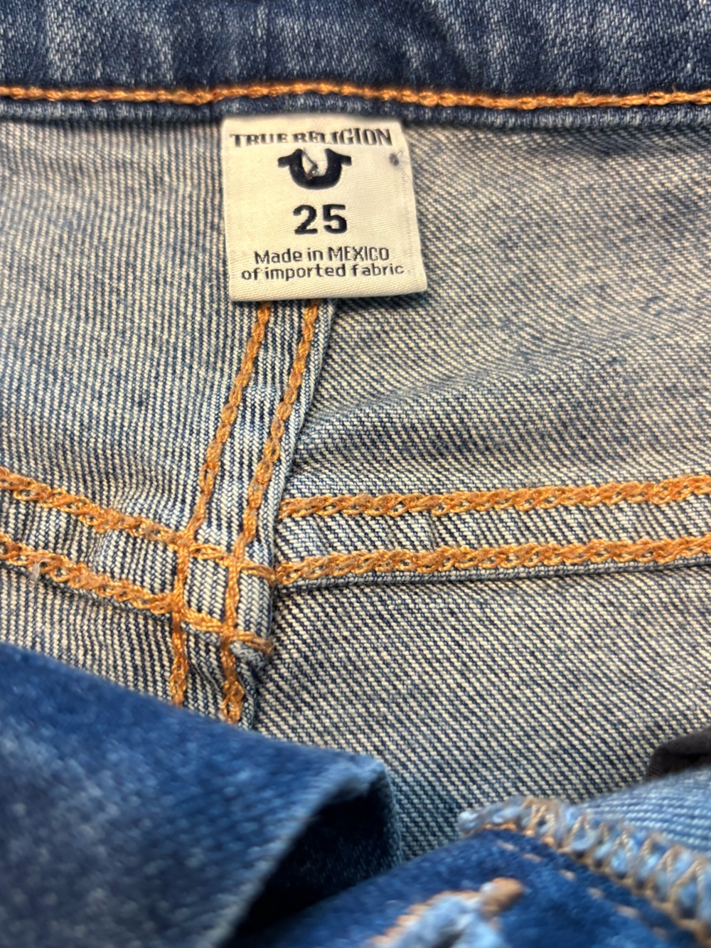 True Religion Scout BF Mullet Short Short Gypset Blue Distressed Denim Size 25 - Picture 2 of 11